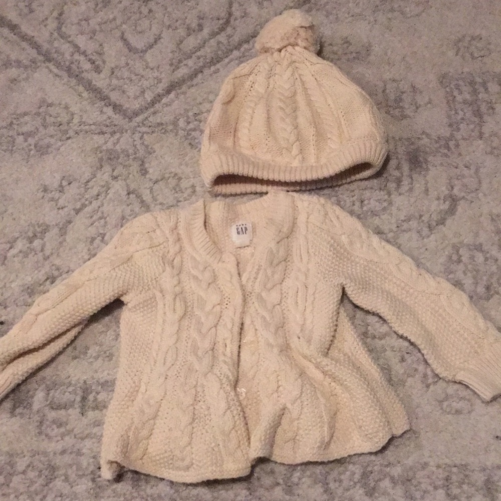 Baby girl gap sweater and hat